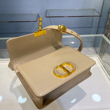 Load image into Gallery viewer, Christian Dior 30 Montaigne Bag