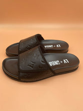 Load image into Gallery viewer, Louis Vuitton Men Slides