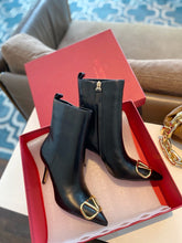 Load image into Gallery viewer, Valentino Boots