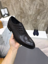 Load image into Gallery viewer, Louis Vuitton Shoe