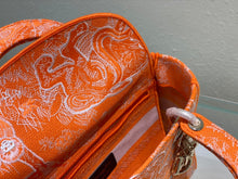 Load image into Gallery viewer, Christian Dior Medium Lady D Lite Bag