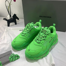Load image into Gallery viewer, Balenciaga Triple S Sneaker - LUXURY KLOZETT