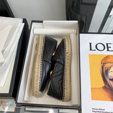 Load image into Gallery viewer, Gucci Espadrilles With Double G
