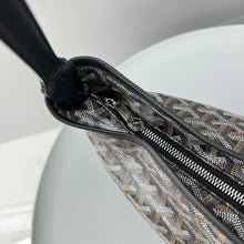 Load image into Gallery viewer, Goyard Boheme Hobo Bag