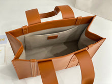 Load image into Gallery viewer, Chloe Medium Woody Bag