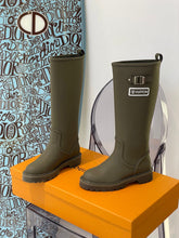 Load image into Gallery viewer, Louis Vuitton Territory high Boots
