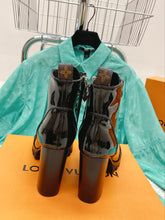 Load image into Gallery viewer, Louis Vuitton Star Trail Ankle Boots