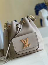 Load image into Gallery viewer, Louis Vuitton Lockme Bucket Bag