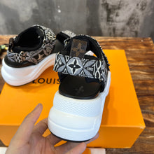 Load image into Gallery viewer, Louis Vuitton Archlight Flat Sandals