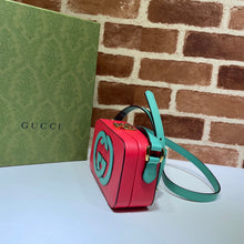 Load image into Gallery viewer, Gucci Interlocking G Mini Bag