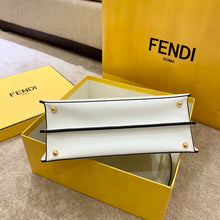 Load image into Gallery viewer, Fendi Peekaboo Small iseeu Bag