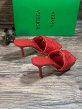 Load image into Gallery viewer, Bottega Veneta Heels - LUXURY KLOZETT
