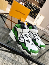 Load image into Gallery viewer, Louis Vuitton Trainer 2 Sneakers