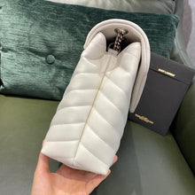 Load image into Gallery viewer, YSL Loulou Medium In Matelasse Y Leather