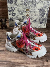 Load image into Gallery viewer, Dior D Connect Sneaker - LUXURY KLOZETT