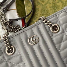 Load image into Gallery viewer, Gucci Marmont Medium Tote Bag