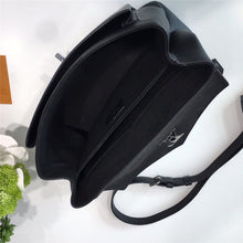 Load image into Gallery viewer, Louis Vuitton LockMe Satchel Bag