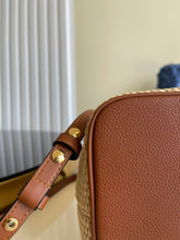 Load image into Gallery viewer, Louis Vuitton NeoNoe MM Bag