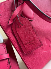 Load image into Gallery viewer, Louis Vuitton PM OnTheGo Bag - LUXURY KLOZETT
