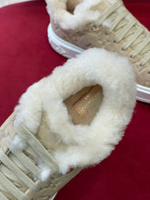 Load image into Gallery viewer, Louis Vuitton Time Out Sneakers