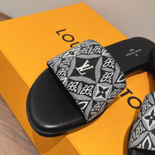 Load image into Gallery viewer, Louis Vuitton Lock it flat Mule
