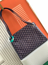 Load image into Gallery viewer, Goyard Rouette PM Bag