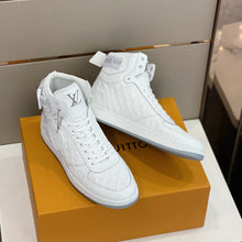 Load image into Gallery viewer, Louis Vuitton Rivoli Sneakers