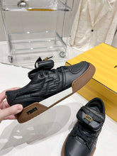 Load image into Gallery viewer, Fendi Match Sneakers