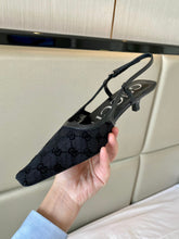 Load image into Gallery viewer, Gucci GG Slingback Pump
