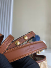 Load image into Gallery viewer, Louis Vuitton NeoNoe MM Bag