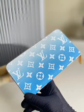 Load image into Gallery viewer, Louis Vuitton Zippy Wallet