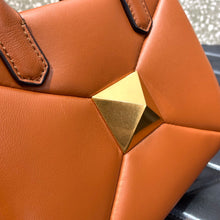 Load image into Gallery viewer, Valentino One Stud Small Bag