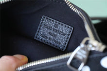 Load image into Gallery viewer, Louis Vuitton NeoNoe MM Bag