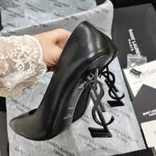 Load image into Gallery viewer, YSL Opyum Pumps