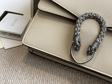 Load image into Gallery viewer, Gucci Dionysus Small Shoulder Bag - LUXURY KLOZETT
