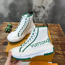 Load image into Gallery viewer, Louis Vuitton Squad Sneakers