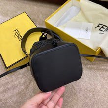 Load image into Gallery viewer, Fendi Mon Tresor Mini Bag