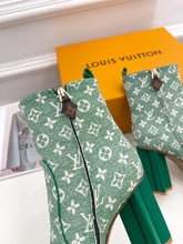 Load image into Gallery viewer, Louis Vuitton Silhouette Ankle Boots