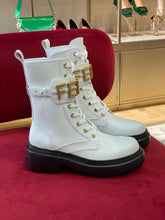 Load image into Gallery viewer, Fendi Fendigraphy Boots