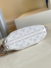 Load image into Gallery viewer, Louis Vuitton Scala Mini Pouch Bag