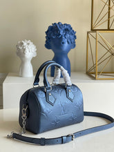 Load image into Gallery viewer, Louis Vuitton Speedy Bandouliere 20 Bag