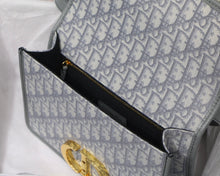 Load image into Gallery viewer, Christian Dior 30 Montaigne Bag