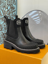 Load image into Gallery viewer, Louis Vuitton Beaubourg Ankle Boots