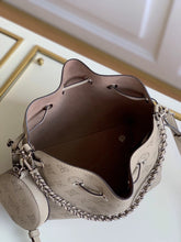 Load image into Gallery viewer, Louis Vuitton Bella Bag