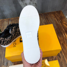 Load image into Gallery viewer, Fendi Sneakers