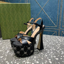Load image into Gallery viewer, Gucci Interlocking G Studs Sandal