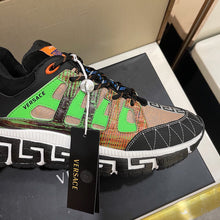 Load image into Gallery viewer, Versace Trigreca Sneakers