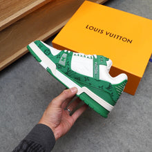 Load image into Gallery viewer, Louis Vuitton Trainer Sneakers