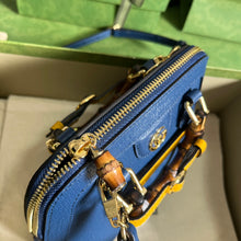 Load image into Gallery viewer, Gucci Diana Mini Tote Bag