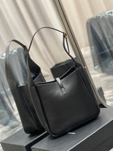 Load image into Gallery viewer, YSL LE 5 À 7 SOFT SMALL HOBO BAG IN SMOOTH LEATHER